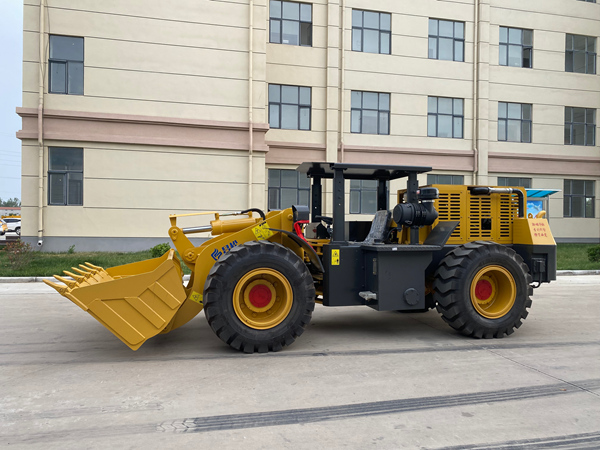 礦井井下裝載機(jī)